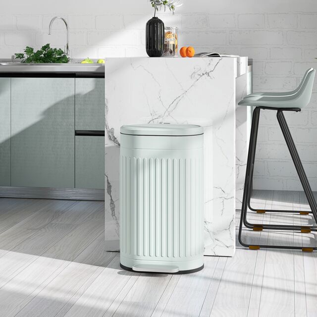 HOMCOM 30L Pedal Bin, Metal Kitchen Bin with Soft-close Lid, Light Green - Size: Medium - image 1