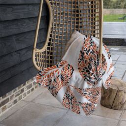 Benjamin Tate Design Leaf Droplets Blanket in Natural - Size: 120 cm x 150 cm - thumbnail 4