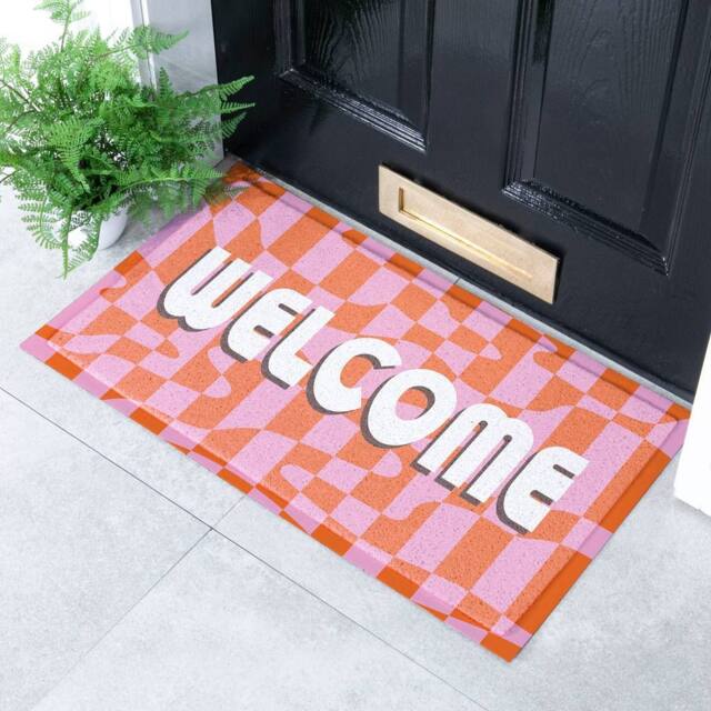 Artsy Mats Elizabeth Olwen Welcome Wavey Indoor/Outdoor Doormat (70x40cm) in Pink - Size: 40 cm x 70 cm - image 1