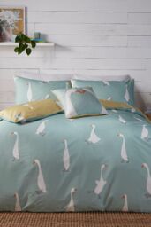 Fusion 'Puddles The Duck' Easy Care Reversible Duvet Cover Set in Yellow - Size: Double - thumbnail 6