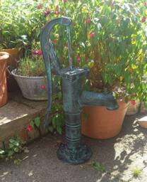 Inspirational Gifting Garden Hand Water Pump Garden Ornament Cast Iron in Bronze - thumbnail 2