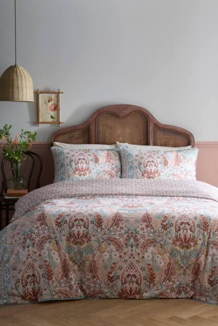 Appletree 'Floral Damask' 100% Cotton Duvet Cover Set - Size: Double - image 1