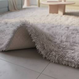 Snug City Shaggy Fluffy Rug Ultra Soft Plush Modern Floor Rug Non Slip Reverse in Silver - Size: 60 cm x 110 cm - thumbnail 2