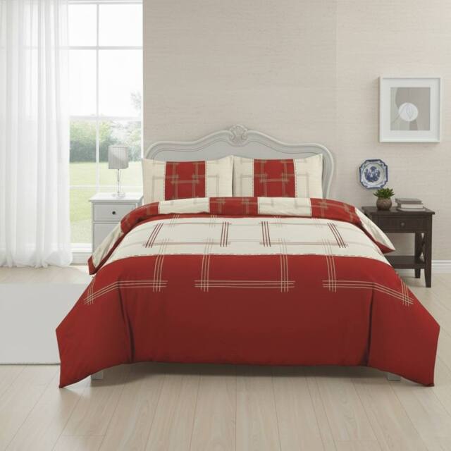 Snug City Patchwork Duvet Cover Set Vintage Style Bedding Matching Pillowcases in Red - Size: Single - image 1