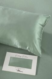 Silky Silks 100% Mulberry Silk Standard Pillowcase in Light Green - Size: Standard Pillow Case - thumbnail 3