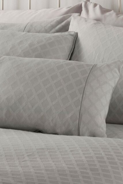 Dreams & Drapes 'Croma' Premium Geometric Jacquard Filled Woven Cushion in Silver - Size: 43 cm x 43 cm - image 1