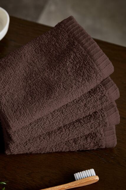 Catherine Lansfield 'Quick Dry' Face Cloth 4 Pack in Chocolate - image 1