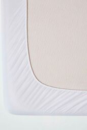 Homescapes Quilted Mattress Protector in White - Size: Super King - thumbnail 2