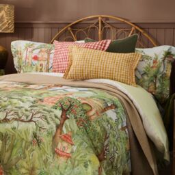 Voyage Maison Eden Ruins Printed 100% Cotton Duvet Cover Set in Green - Size: Super King - thumbnail 2