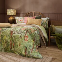 Voyage Maison Eden Ruins Printed 100% Cotton Duvet Cover Set in Green - Size: Super King - thumbnail 8