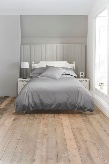 The Lyndon Company Deluxe 400 Thread Count 100% Cotton Plain Dye Duvet Cover Set in Grey - Size: King - image 1