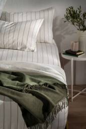 Soak&Sleep White/Burnt Orange Pinstripe Linen/Cotton Housewife Pillowcase Pair in White - Size: Super King - thumbnail 4