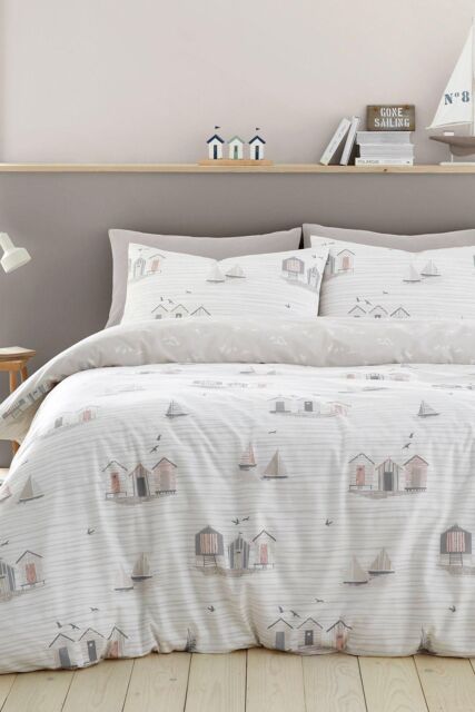 Fusion 'Beach Huts' Summer Seaside Print Duvet Cover Set in Natural - Size: King - image 1