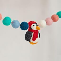 Paper High Felt Penguin Garland - thumbnail 4