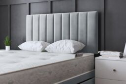 DS Living Amelia Upholstered Silver Panel 4 Draw Divan Bed with Headboard - Size: King - thumbnail 3
