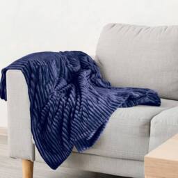 New Edge Blinds Dahlia Fleece Throw in Mid Navy - Size: 140 cm x 180 cm - thumbnail 3