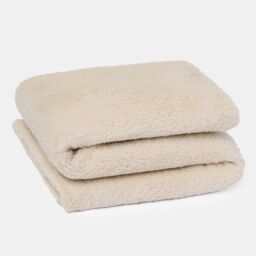 OHS Large Teddy Fleece Throw Blanket in Natural - Size: 150 cm x 200 cm - thumbnail 3