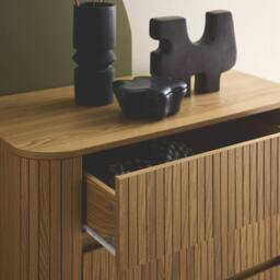 sweeek Grooved decor dresser 3 drawers in Beige - thumbnail 4