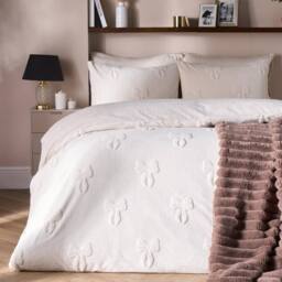 OHS Bows Tufted Teddy Fleece Super Soft Duvet Set with Pillowcase in Ivory - Size: Double