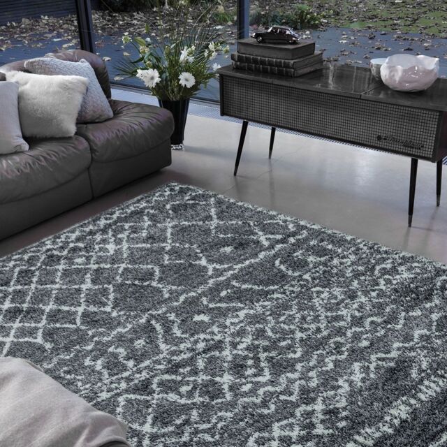 The Rug Shop UK Grey Luxurious Modern Easy to clean Machine Made Geometric Area Rug - Size: 200 cm x 290 cm - image 1