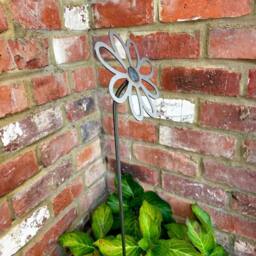 Poppyforge 2 Feet Flowering Daisy Plant Pin (Pack of 3) Bare Metal/Ready to Rust in Black
