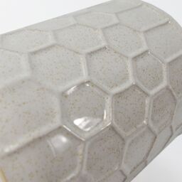Leaf 16cm White Honeycomb Ceramic Planter - thumbnail 3