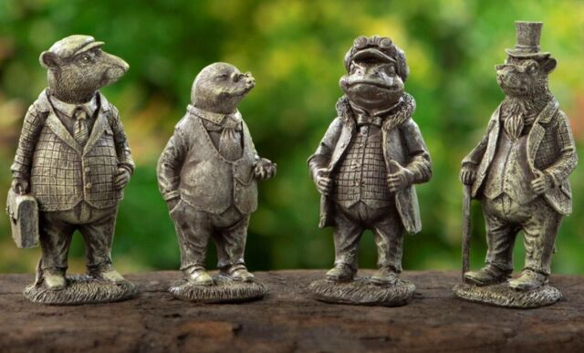Inspirational Gifting Miniature Character Ornaments from Wind in the Willows in Bronze - image 1