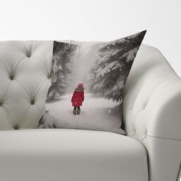 Warren Reed - Designer Little In The Snow Cushions in Red - Size: 60 cm x 60 cm - thumbnail 3