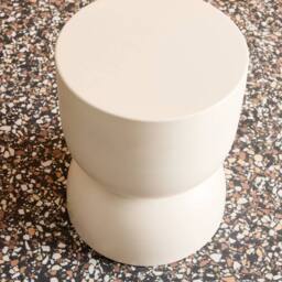 sweeek Side table, end table, metal bedside table Ø32 x H42cm in Cream - thumbnail 8