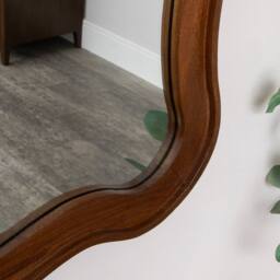 Melody Maison Large Natural Wood Wavy Edge Wall Mounted Mirror - 60cm X 80cm in Brown - Size: 60 cm X 80 cm - thumbnail 6