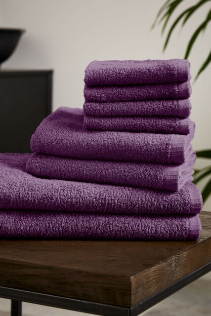 Catherine Lansfield 'Quick Dry Cotton' 8 Piece Towel Set in Plum - image 1
