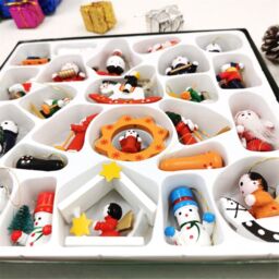 Leaper 24 Wooden Doll Christmas Tree Ornaments Hanging Decor in Red - thumbnail 3