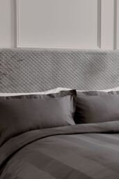1951 'Serra' Luxury Satin Stripe 250 Thread Count Sateen Duvet Cover Set in Charcoal - Size: Double - thumbnail 2