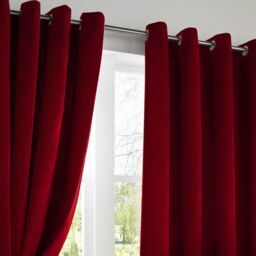 Luxury Living Velvet Thermal Blackout Eyelet Curtains Ready Made Pair in Red - Size: 168 cm width x 183 cm drop - thumbnail 6