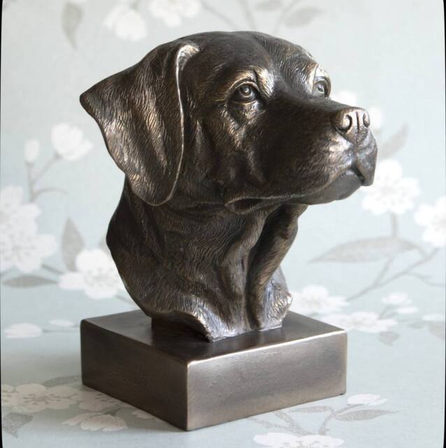 Animal Crackers Heavy Bronze Effect Labrador Dog Head Bust Ornament - image 1