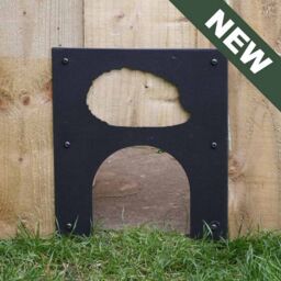 Buttercup Farm Hedgehog Hole Plate - Polyethylene/Plastic - W23 x H26 cm in Black - thumbnail 2