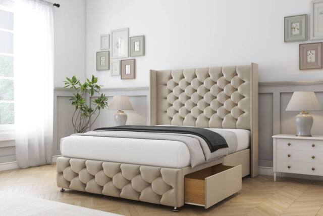 "Sloomy Luthor Coniston Divan Set No Drawers-54"" Wingback-Footboard in Cream - Size: Single" - image 1
