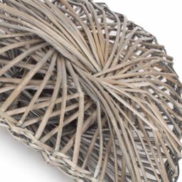 Red Hamper Wicker Heart Wreath Grey Wash Finish - thumbnail 3
