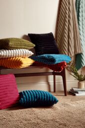 Catherine Lansfield 'Cosy Ribbed' Cushion in Natural - Size: 45 cm x 45 cm - thumbnail 4