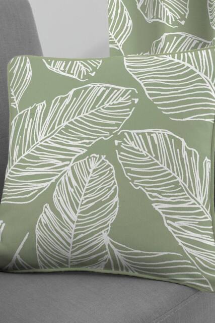 Fusion 'Matteo' Hand Drawn Leaf Print Filled Cushion 100% Cotton in Green - Size: 43 cm x 43 cm - image 1