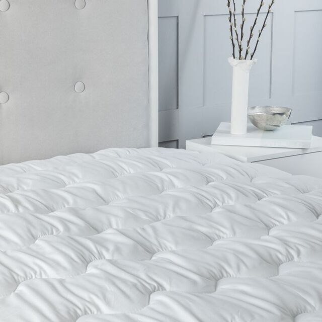 Snug City Dual Layer Mattress Topper Air Flow Hypo Allergenic Soft Touch Bedding in White - Size: Single - image 1