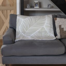 Benjamin Tate Design beige leaves Designer Blanket in Natural - Size: 120 cm x 150 cm - thumbnail 2