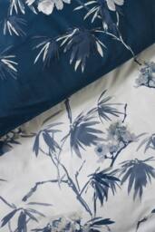 Catherine Lansfield 'Kyoto Floral' Reversible Duvet Cover Set in Blue - Size: Double - thumbnail 4