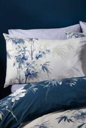 Catherine Lansfield 'Kyoto Floral' Reversible Duvet Cover Set in Blue - Size: Double - thumbnail 3