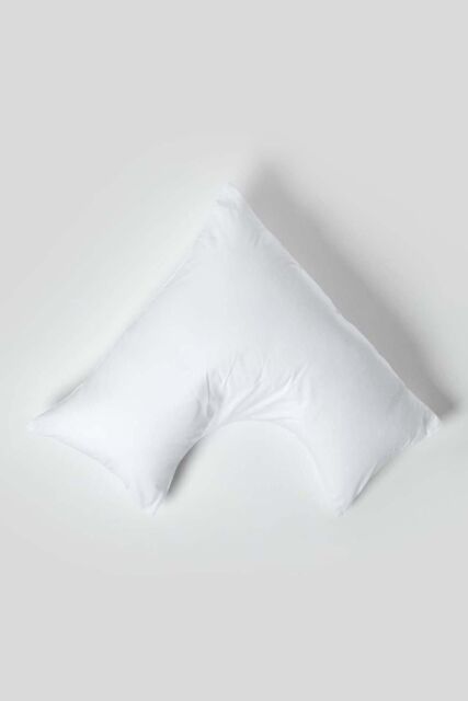 Homescapes Egyptian Cotton V Shaped Pillowcase 200 TC in White - image 1