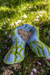 Marco Paul Giving Open Hands Wall Mounted Bird Feeder in Stone - thumbnail 6