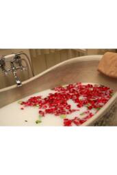 KDMD Set of 24 Pink Soap Flower Hearts - Romantic Gift & Bath Decor - thumbnail 3