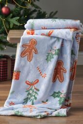 Catherine Lansfield 'Christmas Gingerbread' Cosy Fleece Blanket Throw in Blue - Size: 130 cm x 170 cm - thumbnail 1