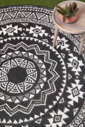 Homescapes Luxury Round Outdoor Rug Waterproof Reversible, Monochrome Motif in Black - Size: 180 cm diameter - thumbnail 4