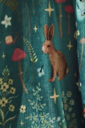 Catherine Lansfield 'Enchanted Twilight Animals' Cosy Fleece Blanket Throw in Green - Size: 130 cm x 170 cm - thumbnail 2